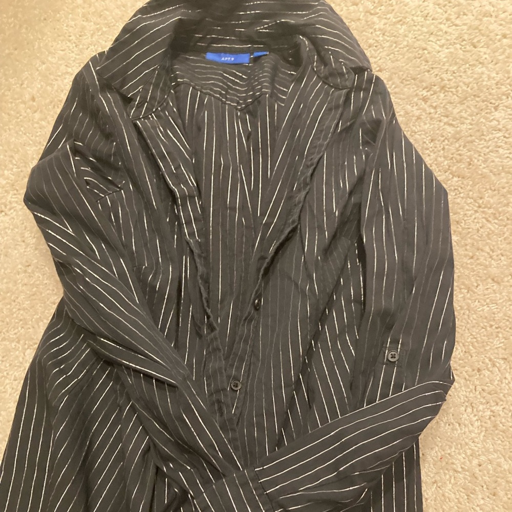 Sparkly button up apt 9